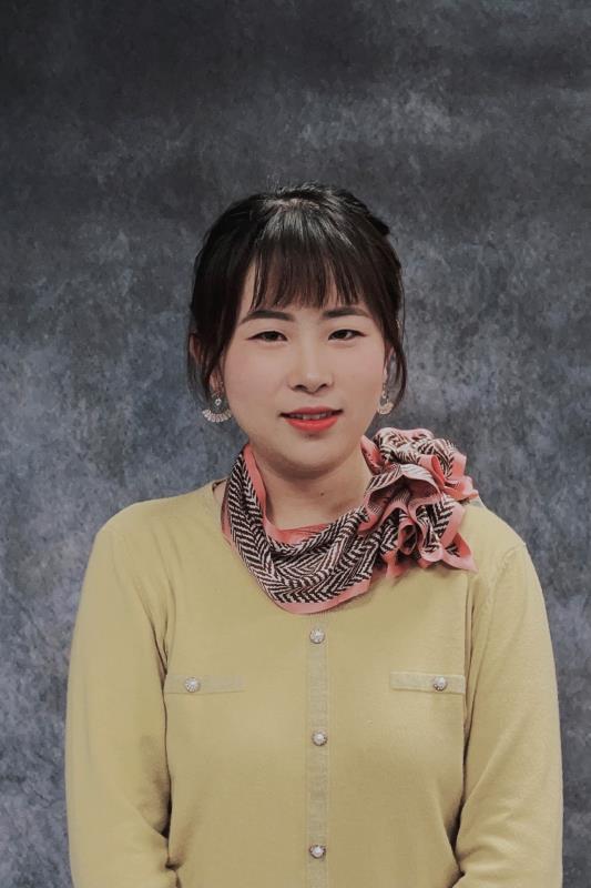 38.周泓