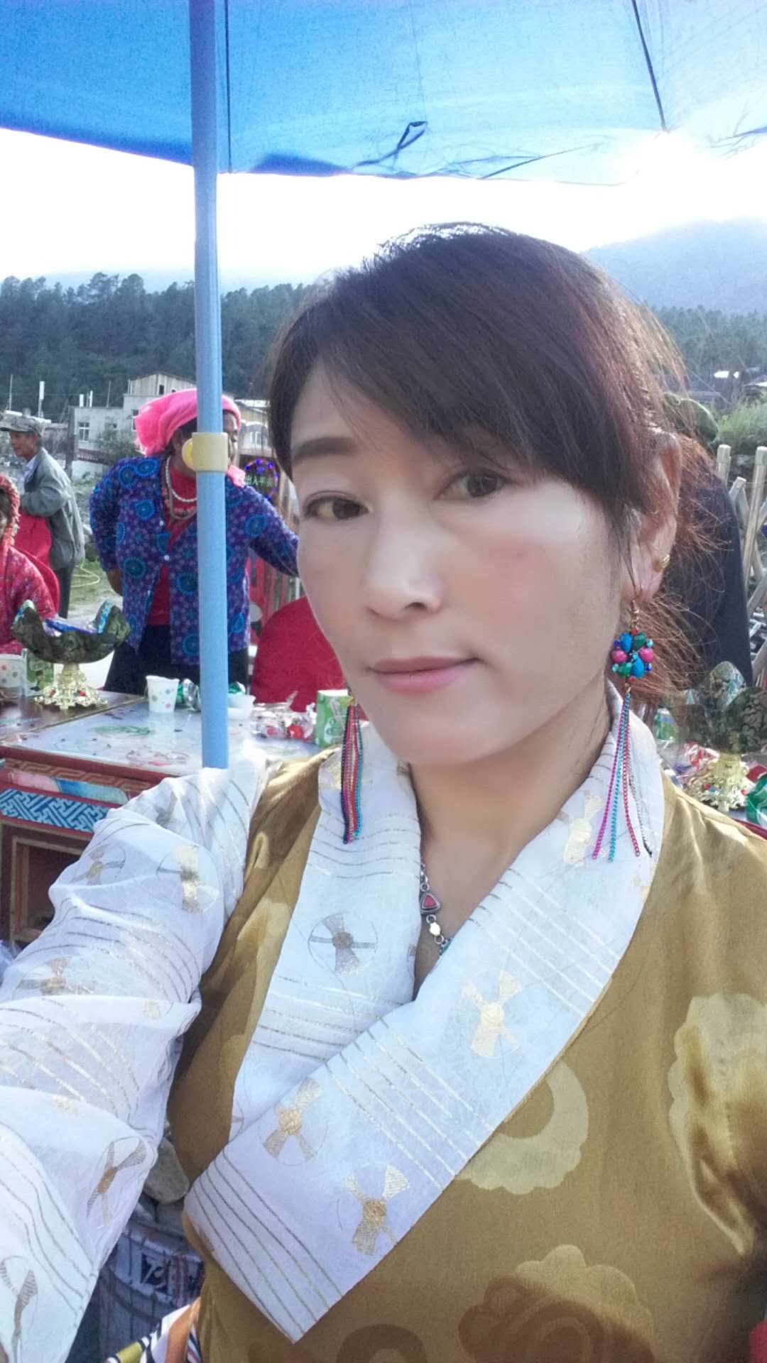 孝老爱亲类—次桑拉姆