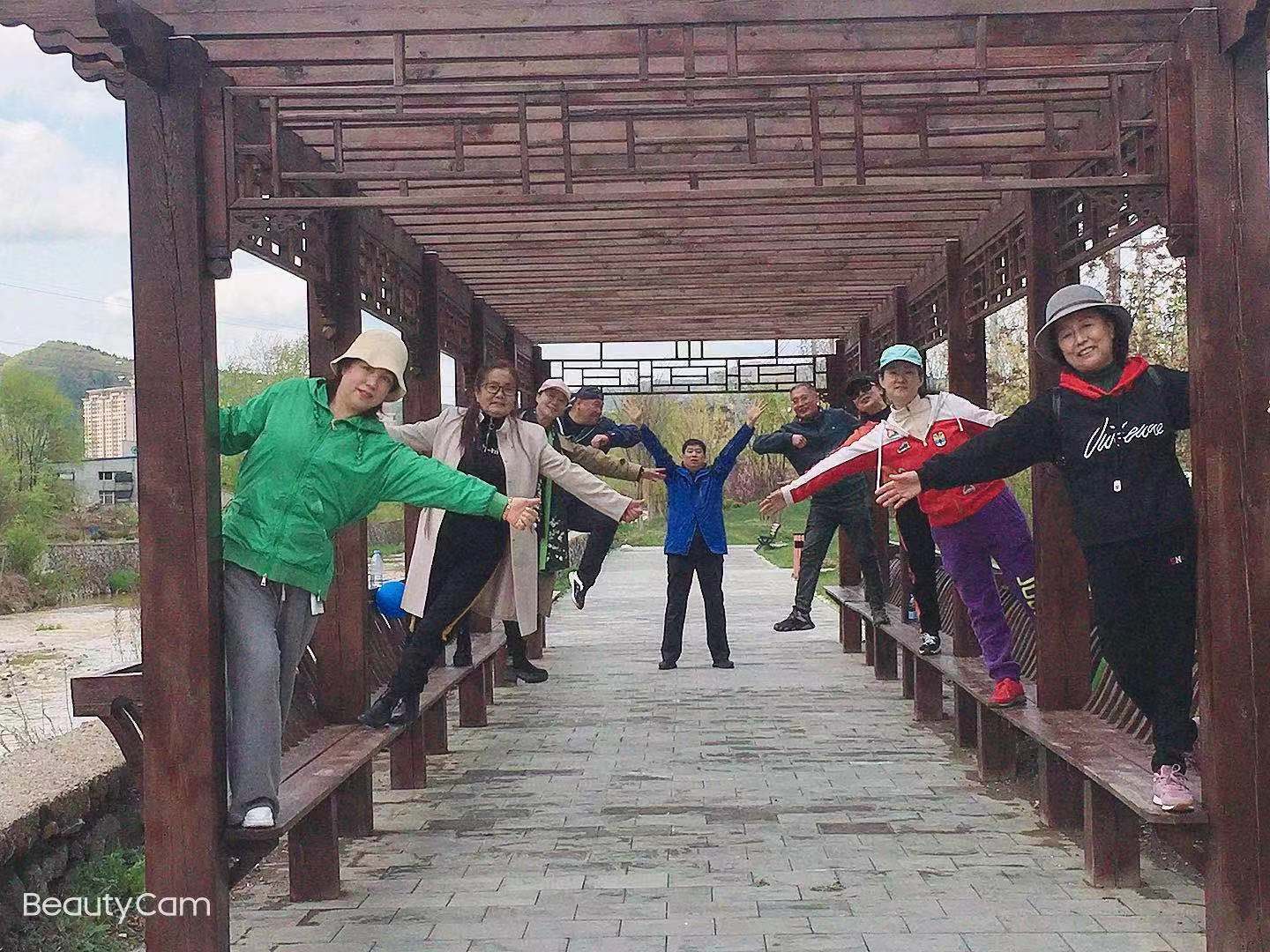 通化本部赵景梅部团队靓照