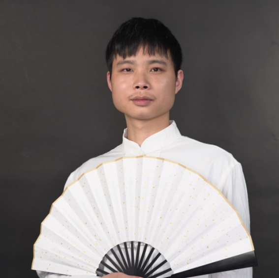 小李老师 26岁 已服务10000人