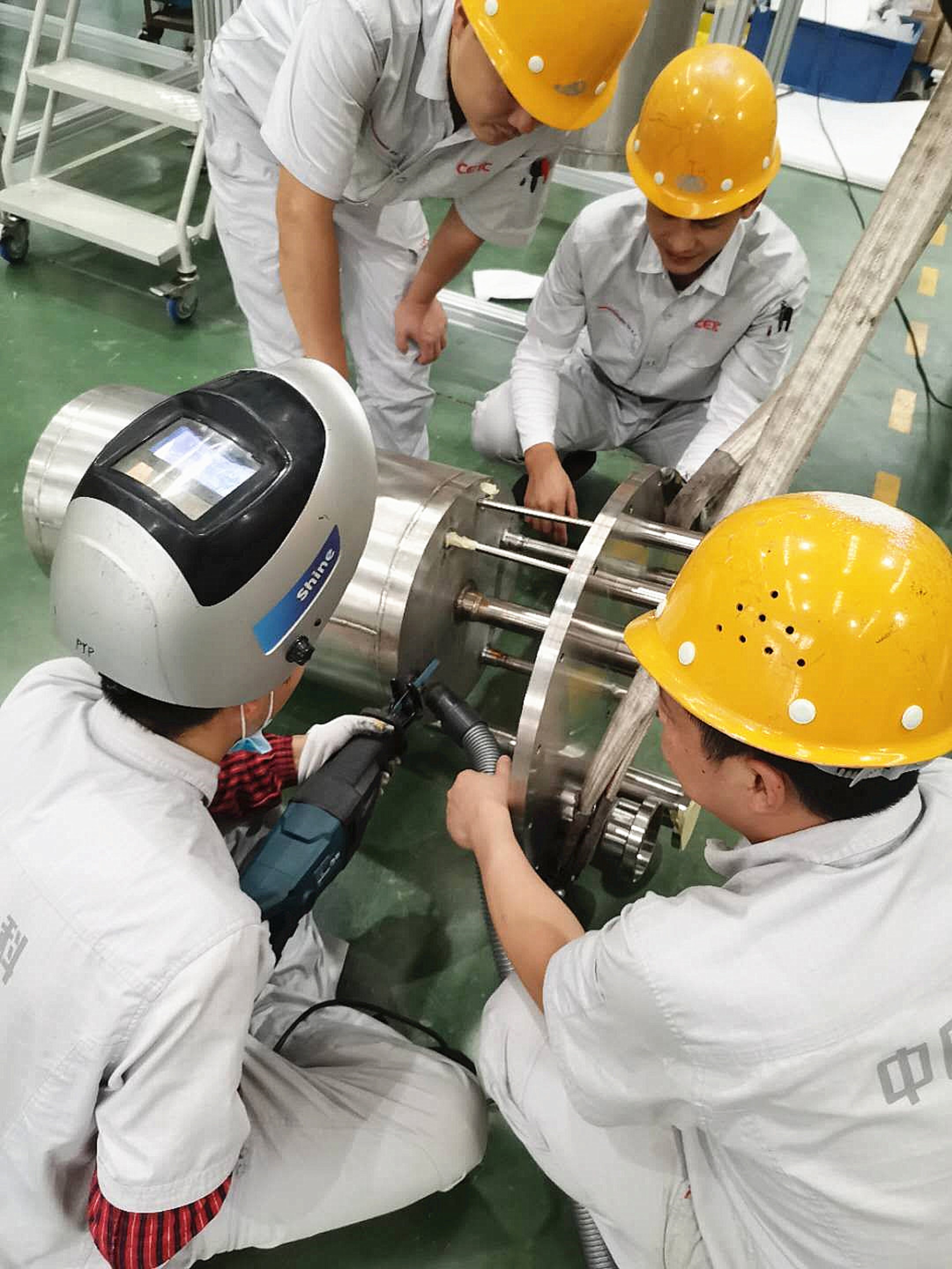 【16】兄弟，我们帮帮你