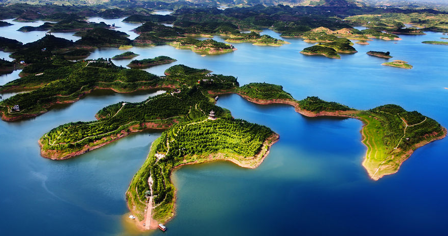 97号长寿湖风景区