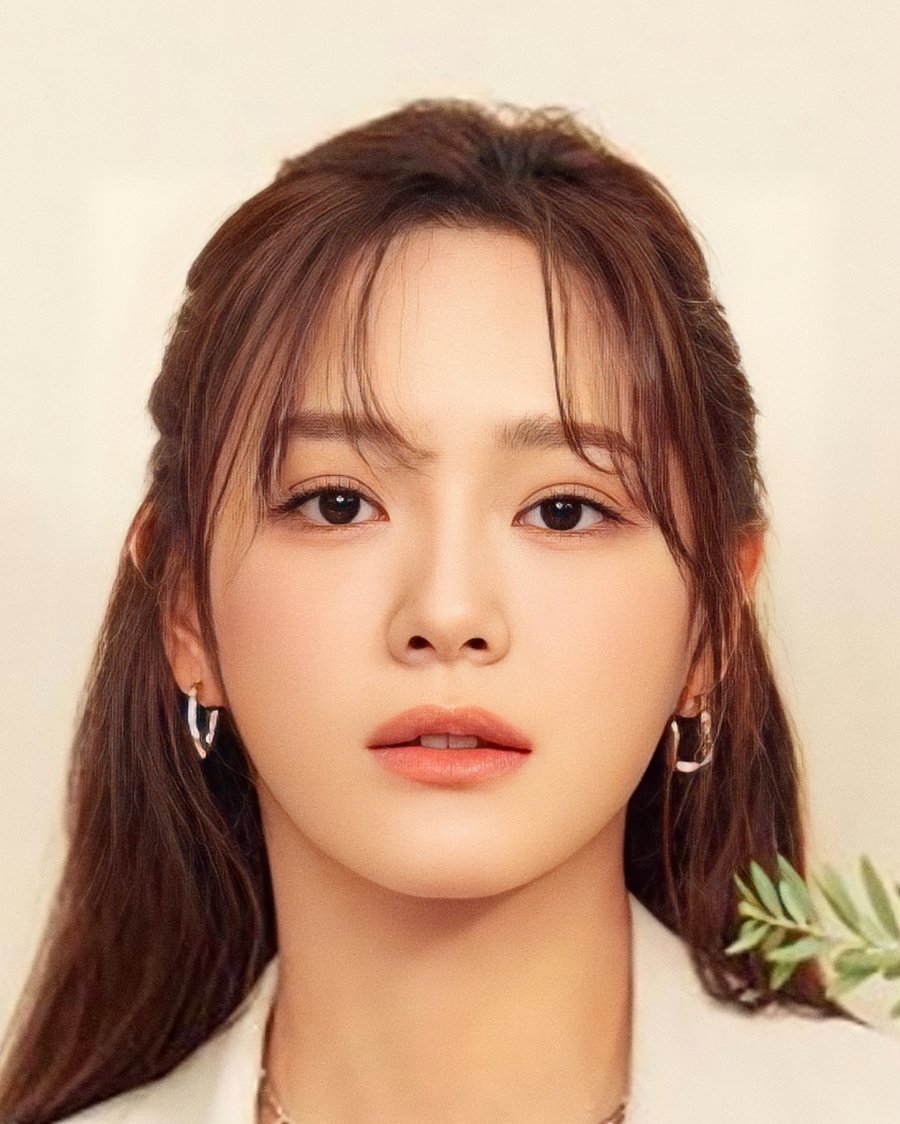 Kim Se Jeong 金世正