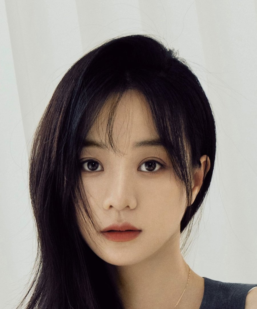 Hu Yi Xuan 胡意旋