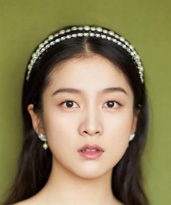 Zhang Xue Ying 张雪迎