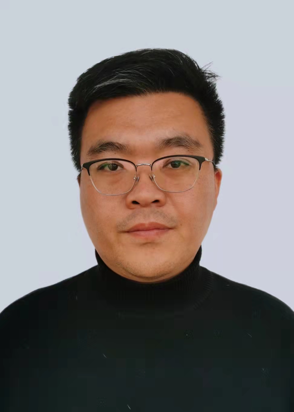 24 胡绍伟 龙新公司综合管理部 副经理