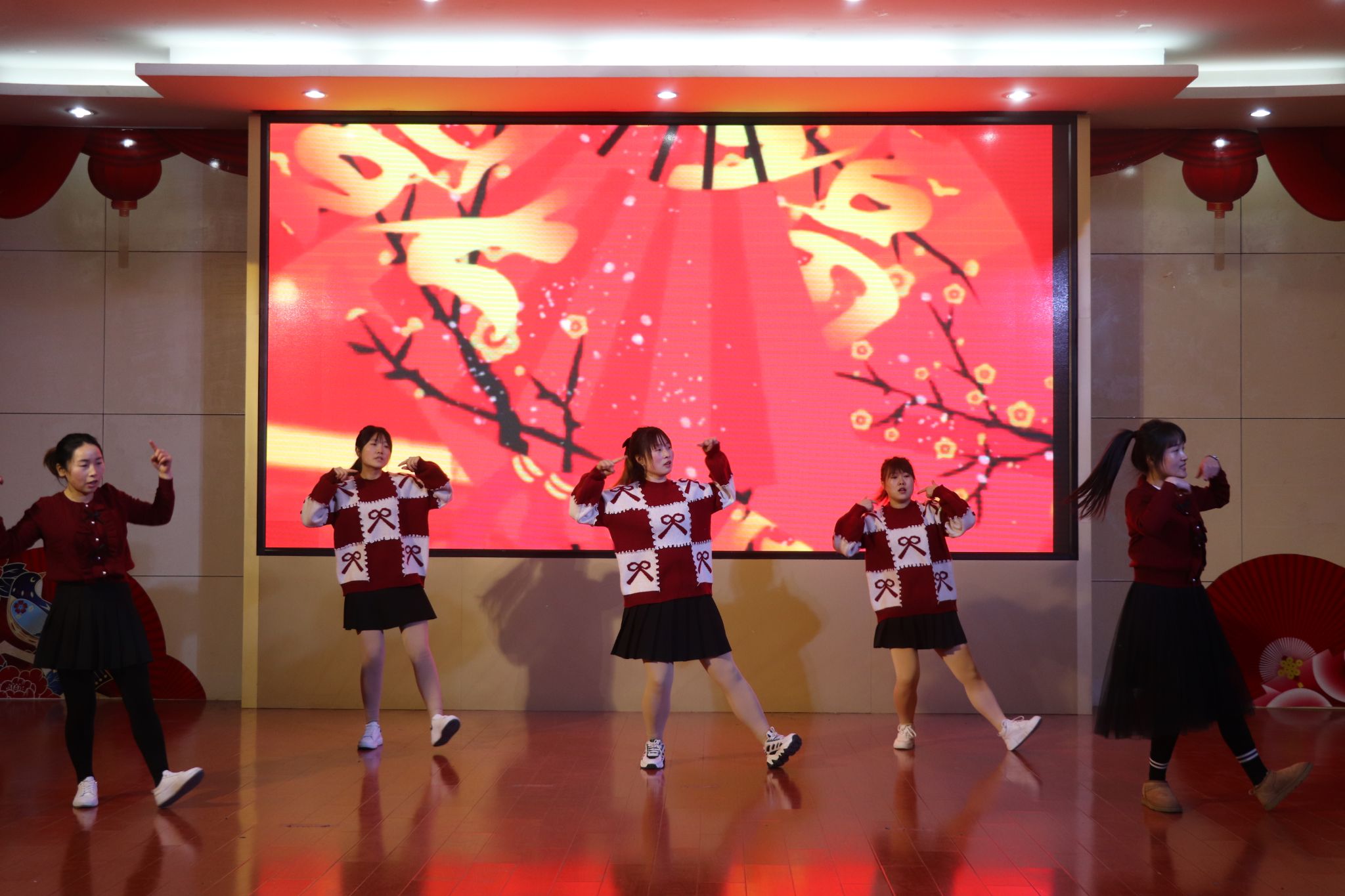 舞蹈：《福气要来到》—供应链部