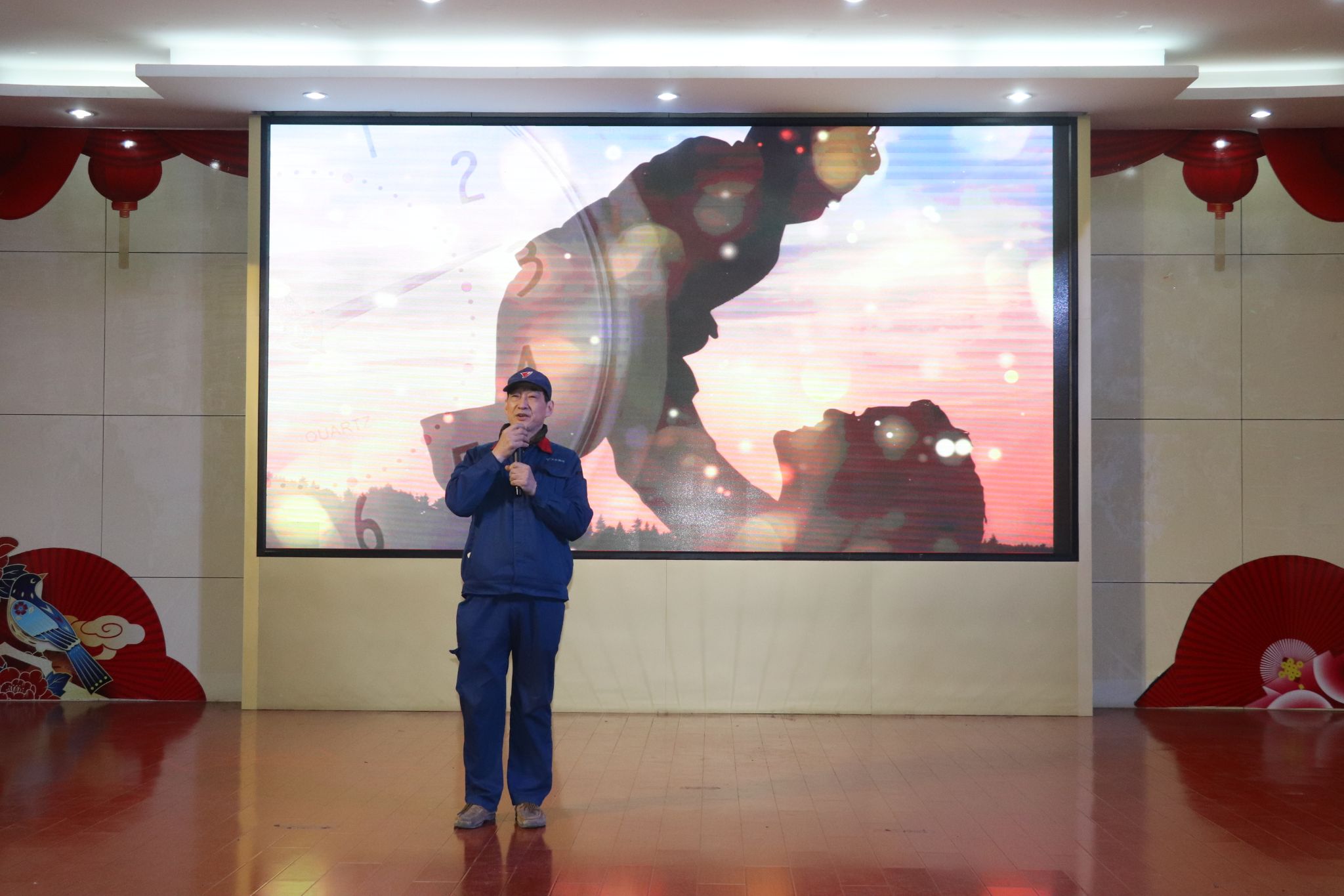 歌曲：《最亲的人》—极板车间
