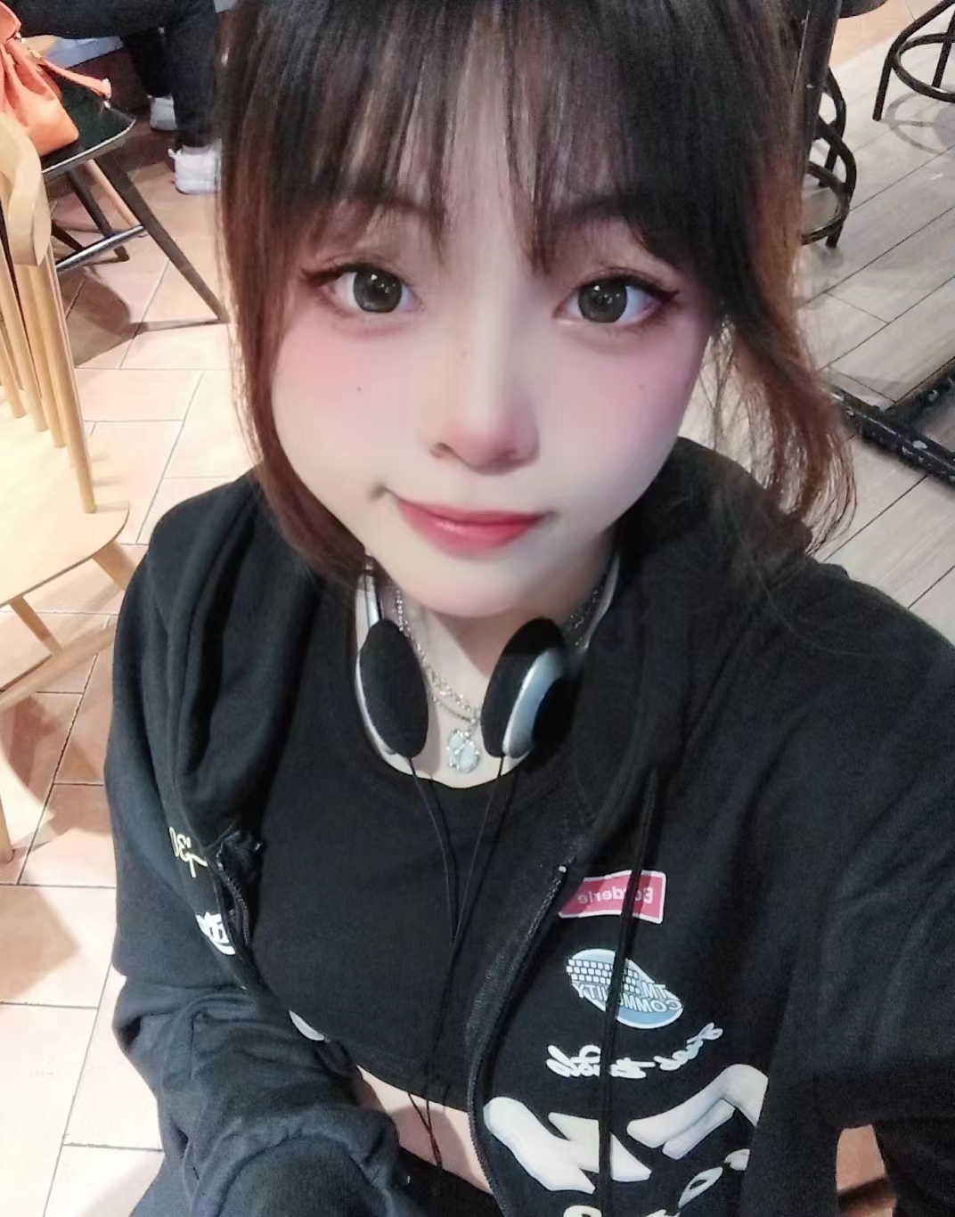 韦唯