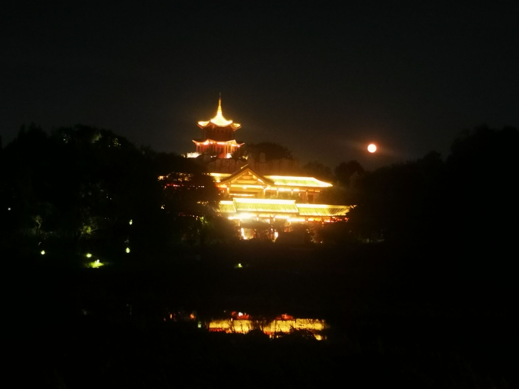 43 《月色楼阁》