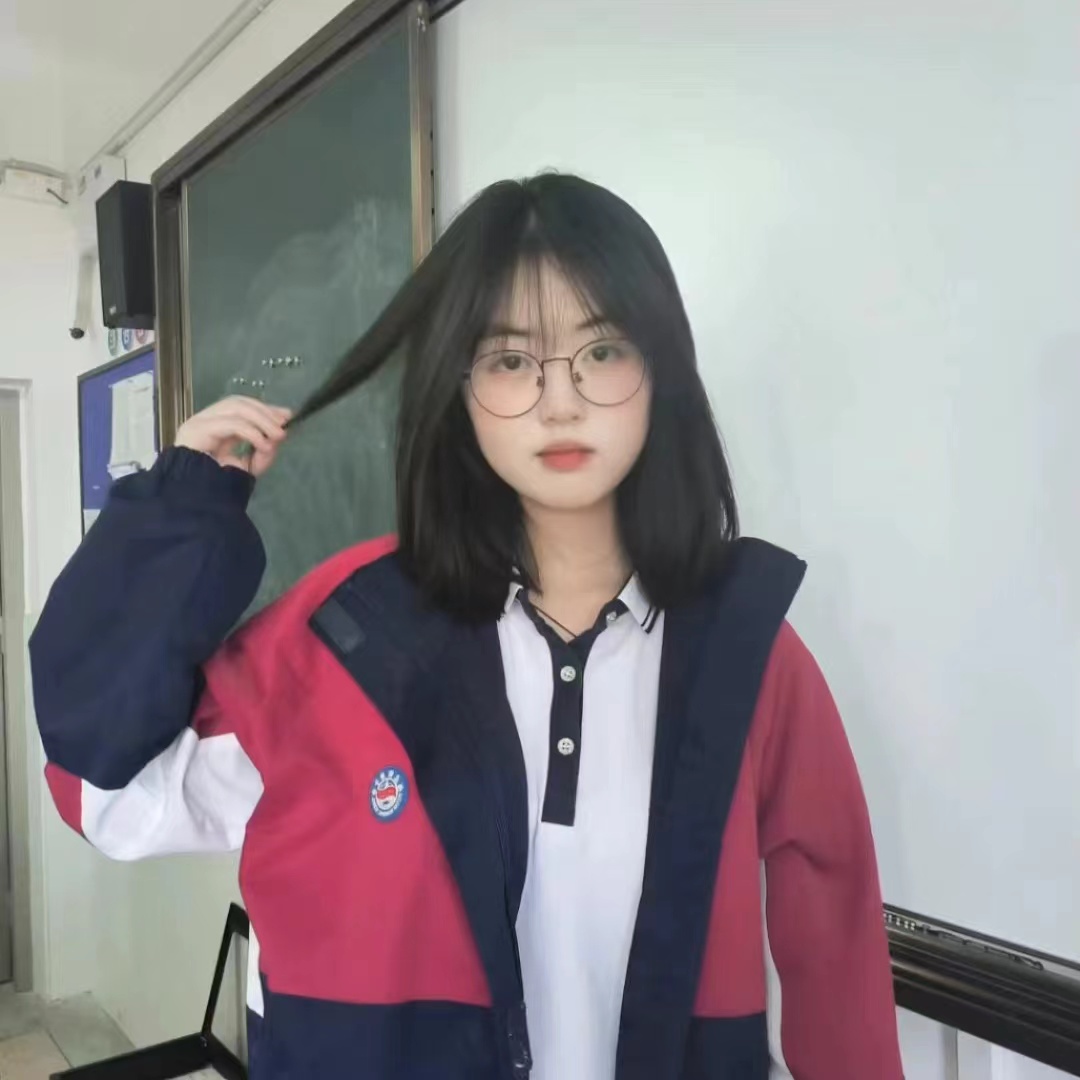 23级视觉传达设计游巧儿